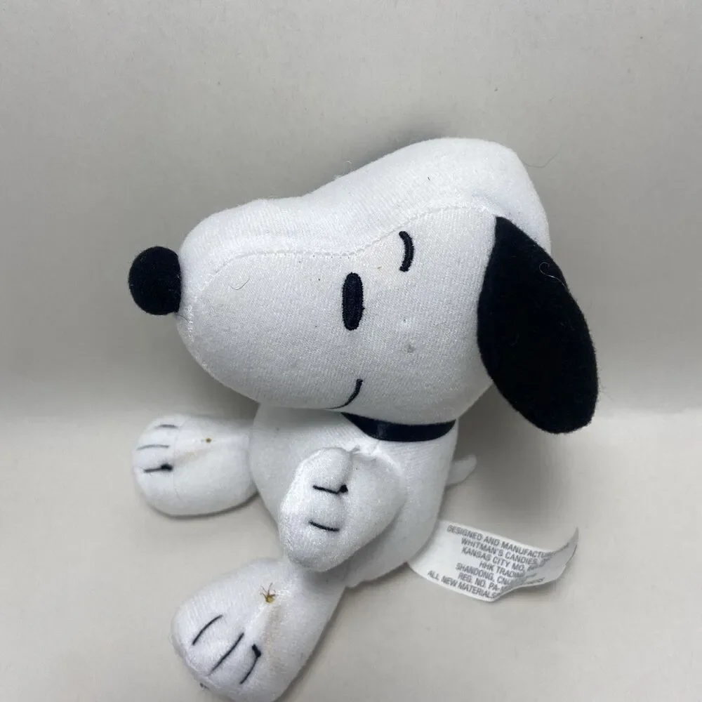 Whitmans Peanuts Snoopy 6 Inch Plush Black Collar Stuffed Animal Mini
